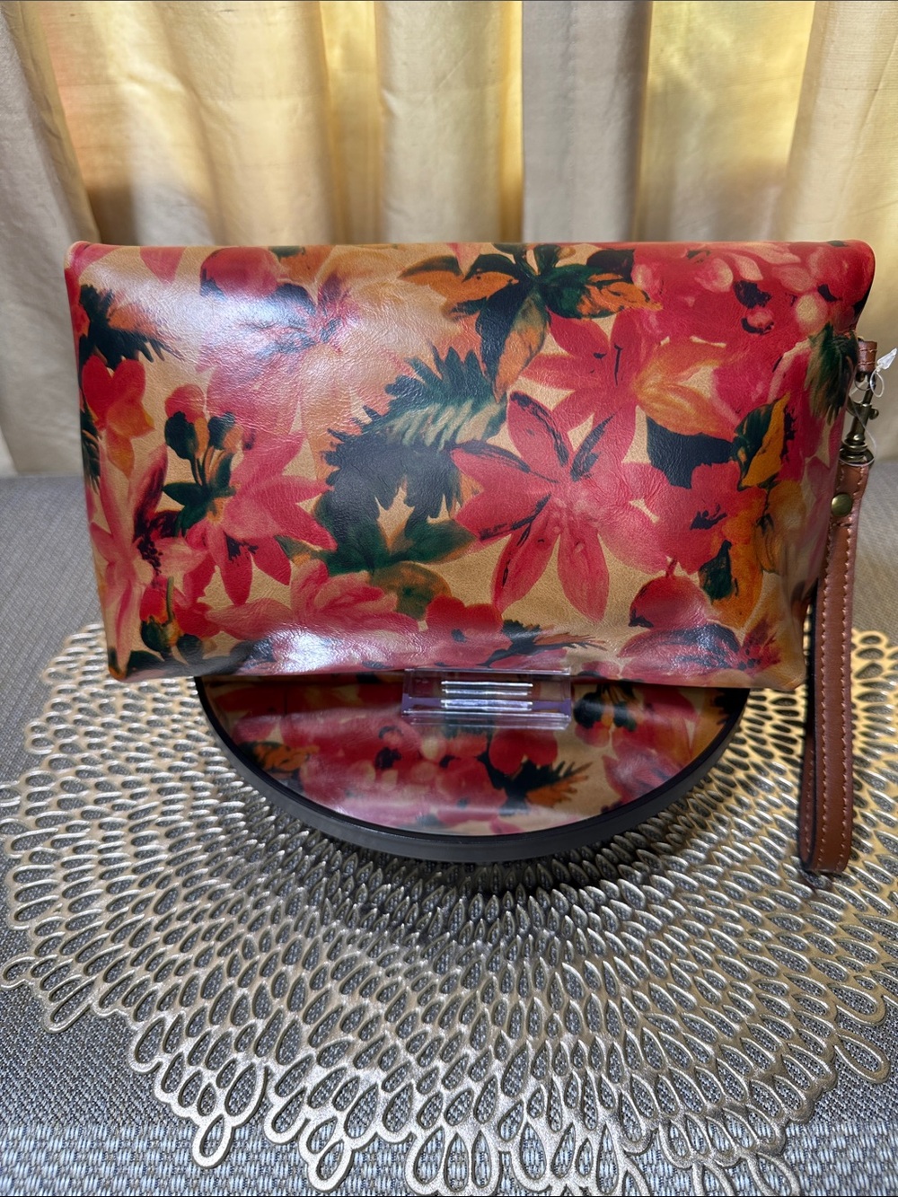Patricia Nash Valerie Floral Fold-Over Wristlet Clutch NWT Spring Multi - Picture 5 of 17